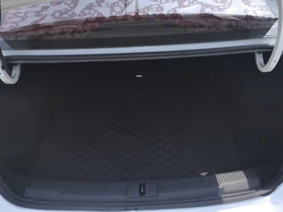 Roewe i5 2020