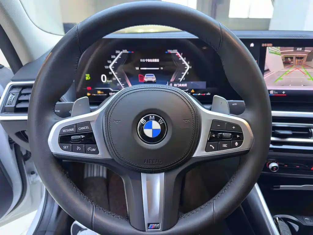 BMW 3 Series 2023 — фото 13