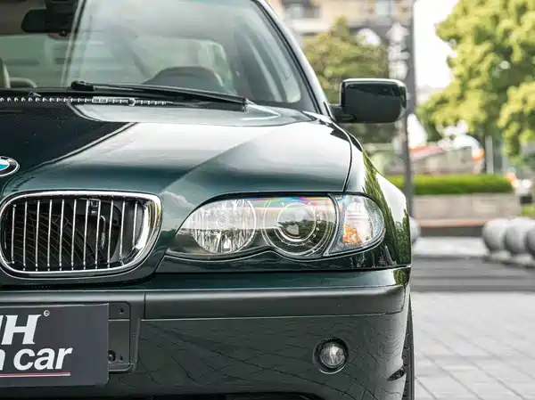 BMW 3 Series 2004