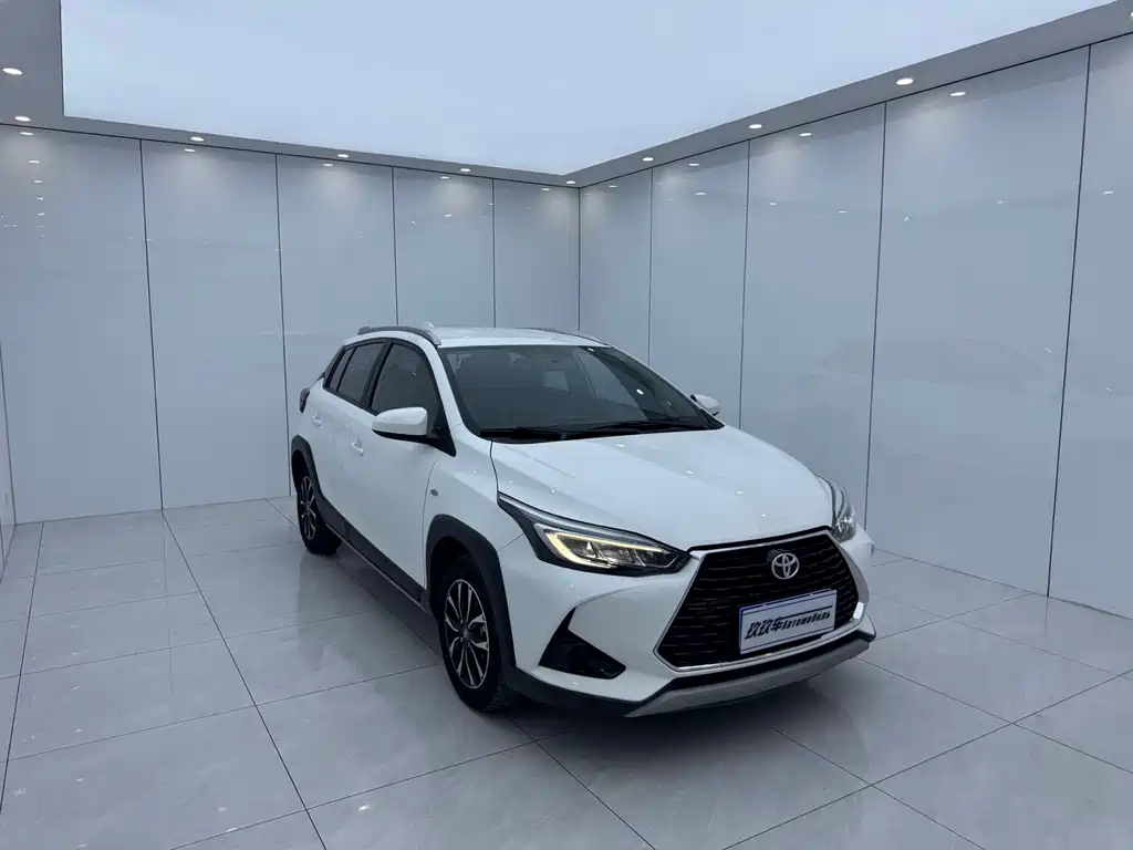 Toyota Yaris L 2022