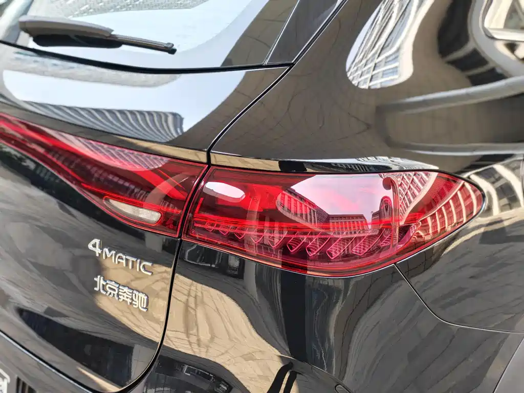 Mercedes-Benz EQE SUV 2025 — фото 11