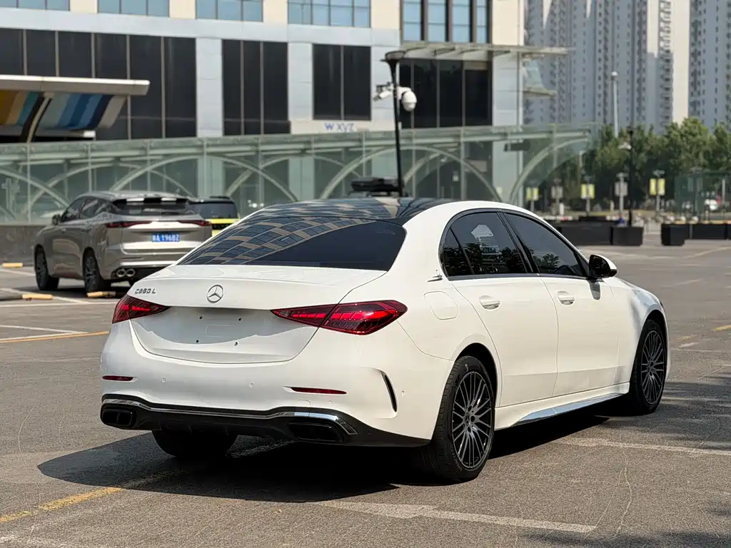 Mercedes-Benz C-Class 2022 — фото 15