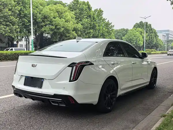 Cadillac CT4 2020