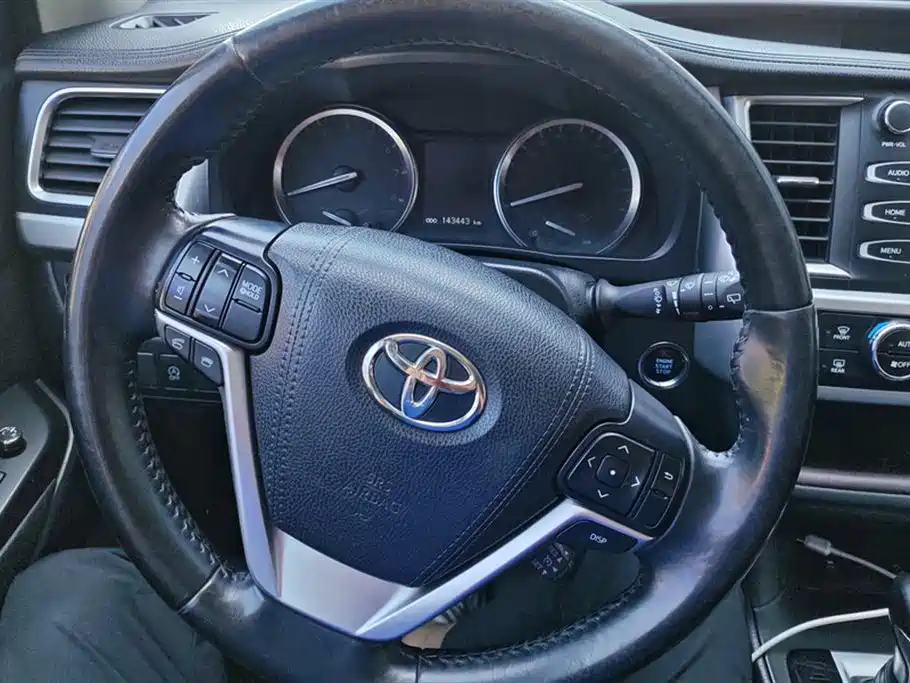 Toyota Highlander 2017 — фото 15