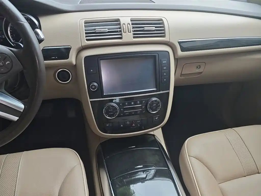 Mercedes-Benz R-Class 2015 — фото 13