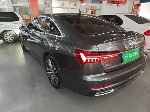 Audi A6L 2020