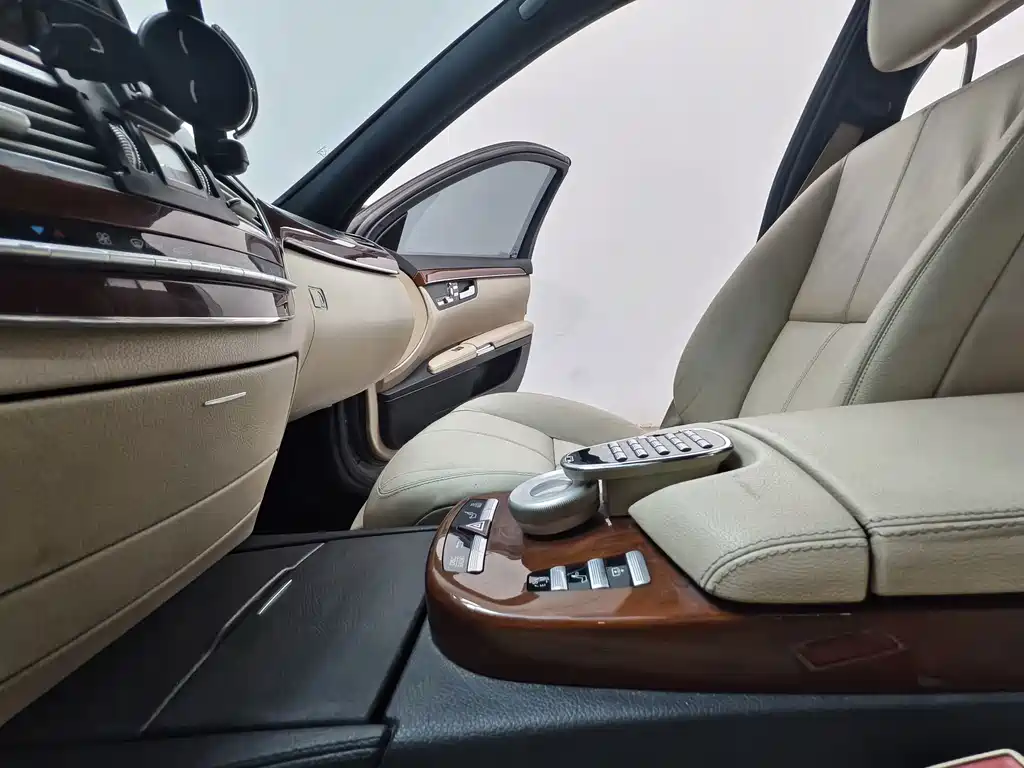 Mercedes-Benz S-Class 2007 — фото 12