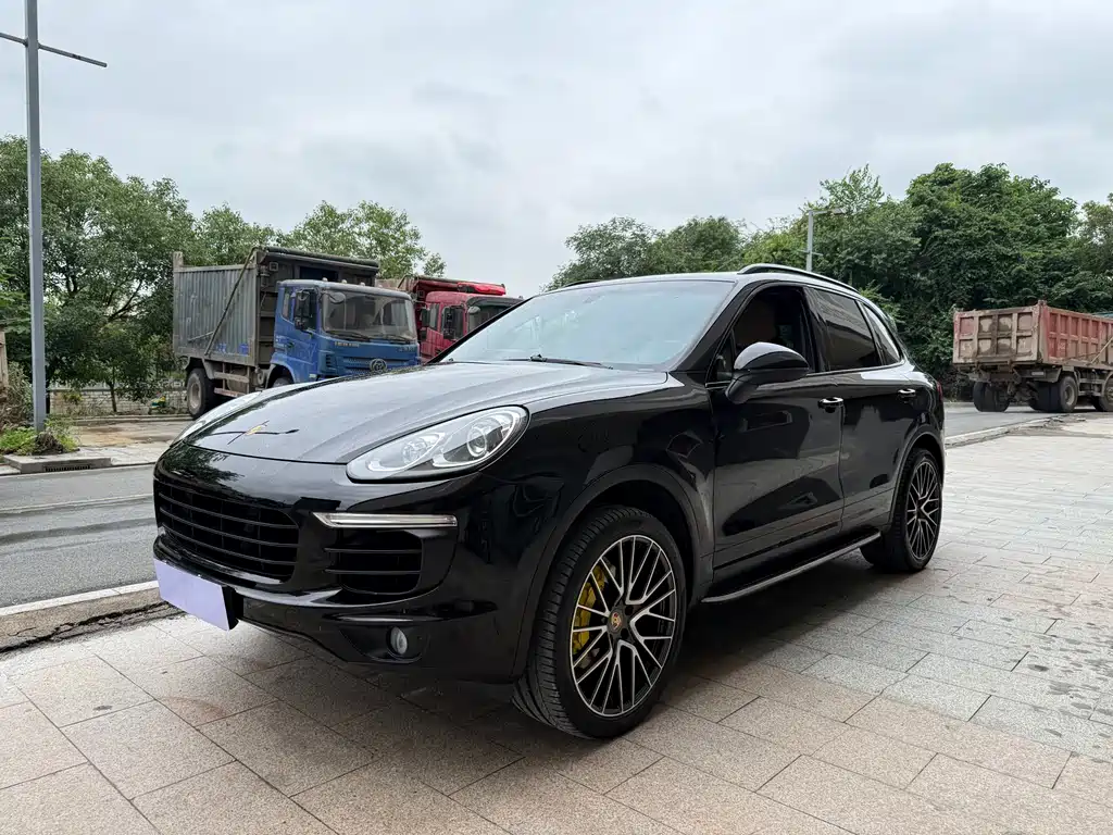 Porsche Cayenne 2017 — фото 1