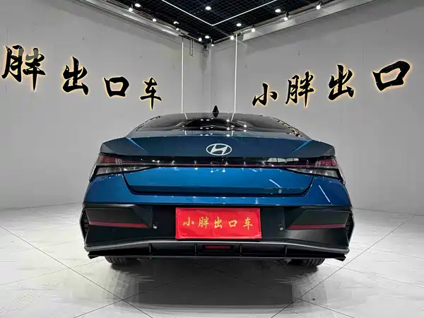 Hyundai Elantra 2024