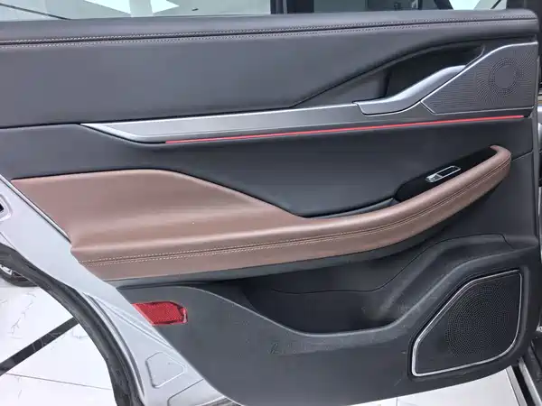 Lincoln Z 2024
