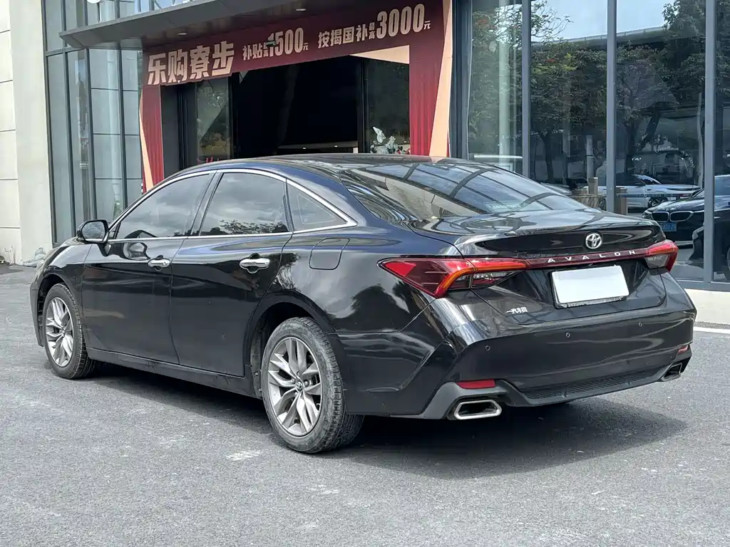 Toyota Avalon 2020 — фото 13