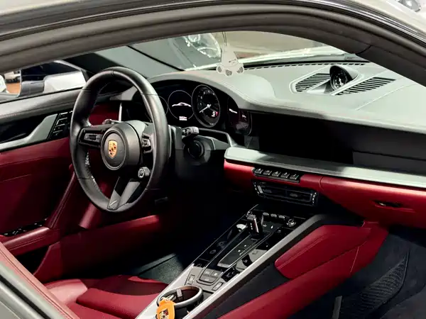 Porsche 911 2020