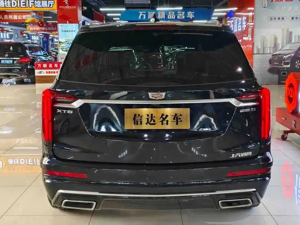 Cadillac XT6 2021 — фото 11