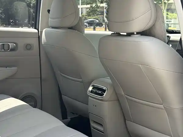 Leapmotor B10 2025