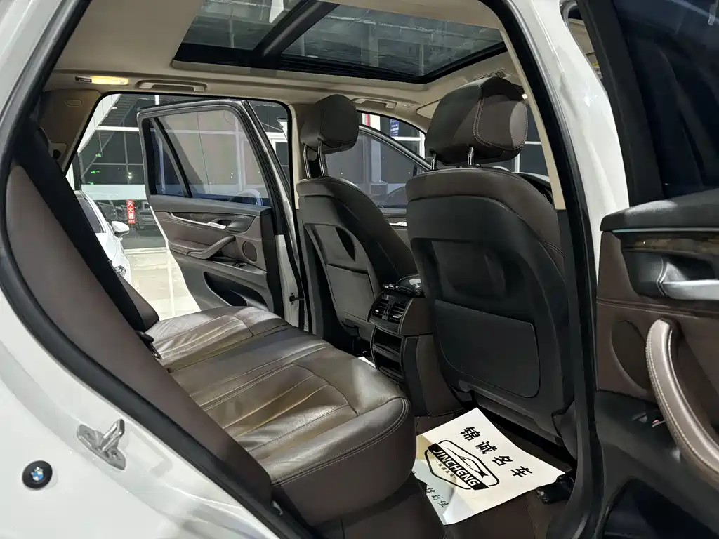 BMW X5 2018 — фото 10
