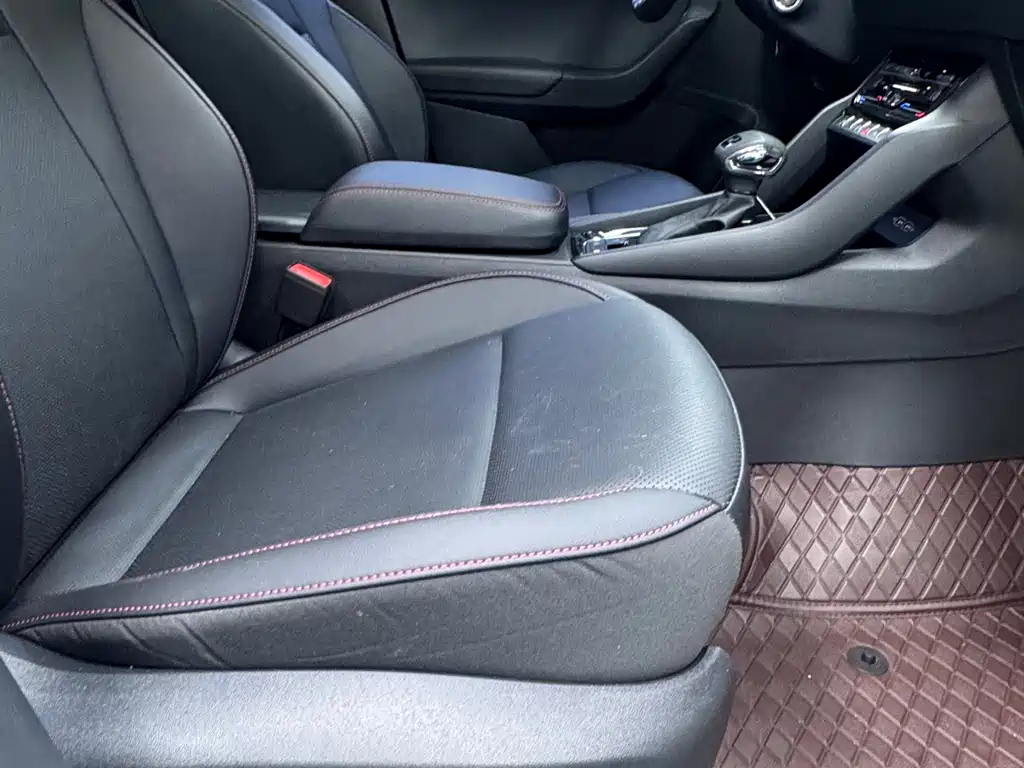 Skoda Karoq 2023 — фото 20