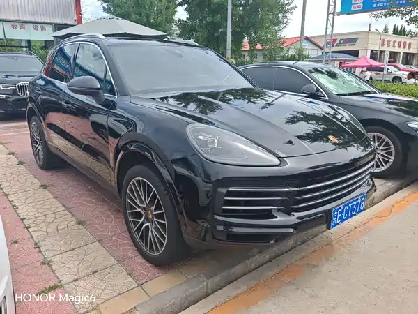 Porsche Cayenne 2020