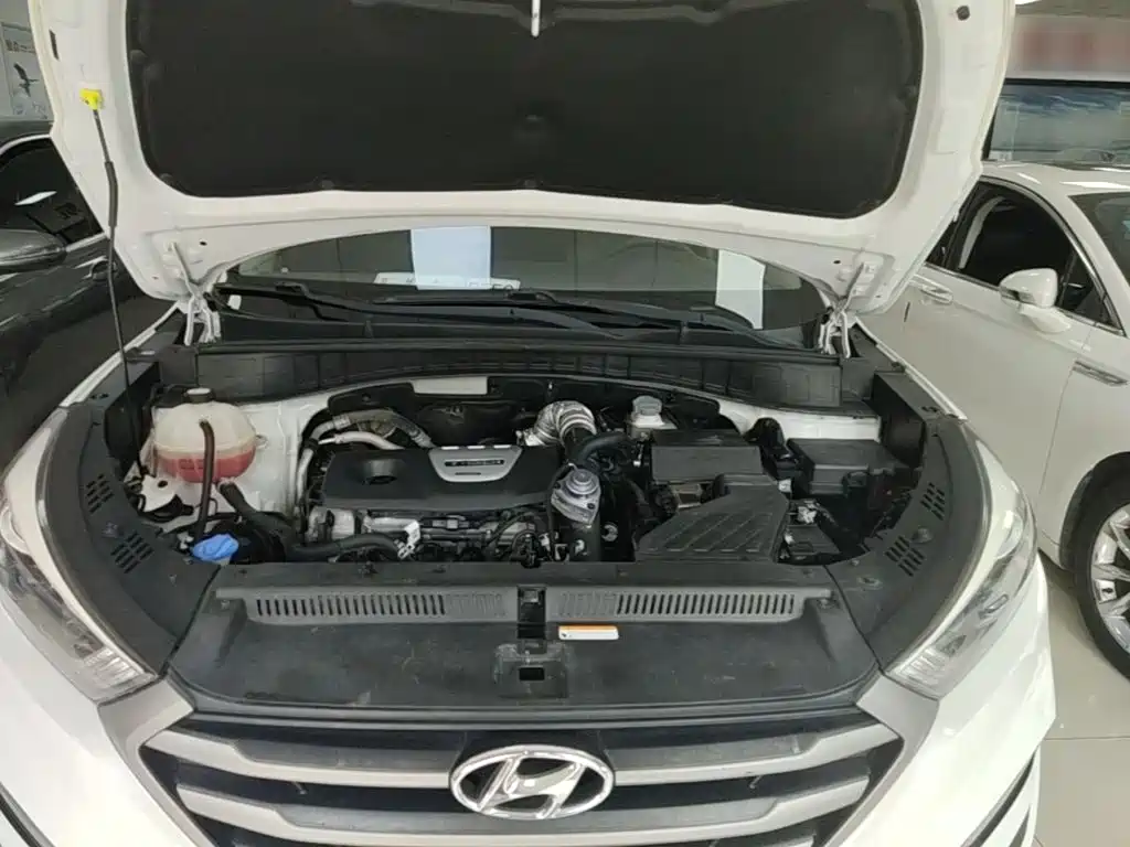 Hyundai Tucson 2017 — фото 20