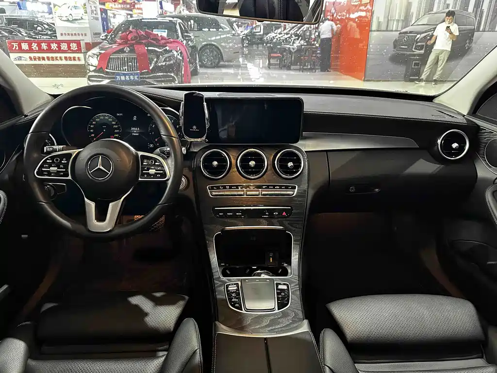 Mercedes-Benz C-Class 2019 — фото 15