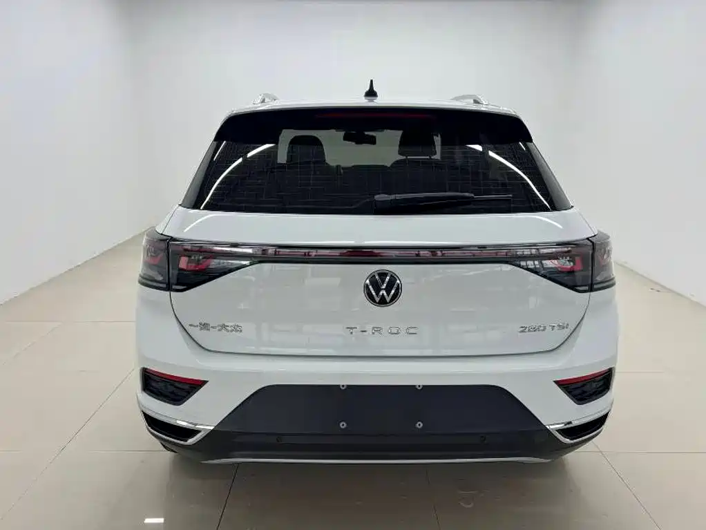 Volkswagen T-Roc 2023