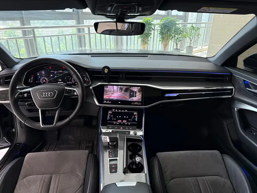 Audi A6L 2020