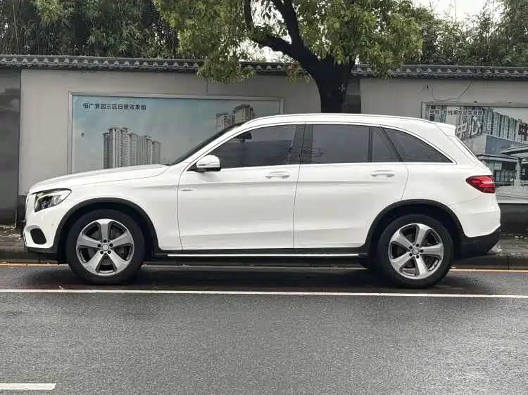 Mercedes-Benz GLC 2016 — фото 2