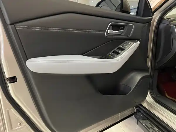 Nissan X-Trail 2023