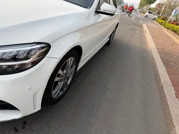 Mercedes-Benz C-Class 2020