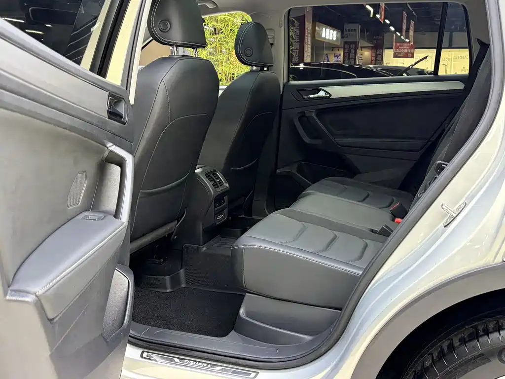 Volkswagen Tiguan L 2020