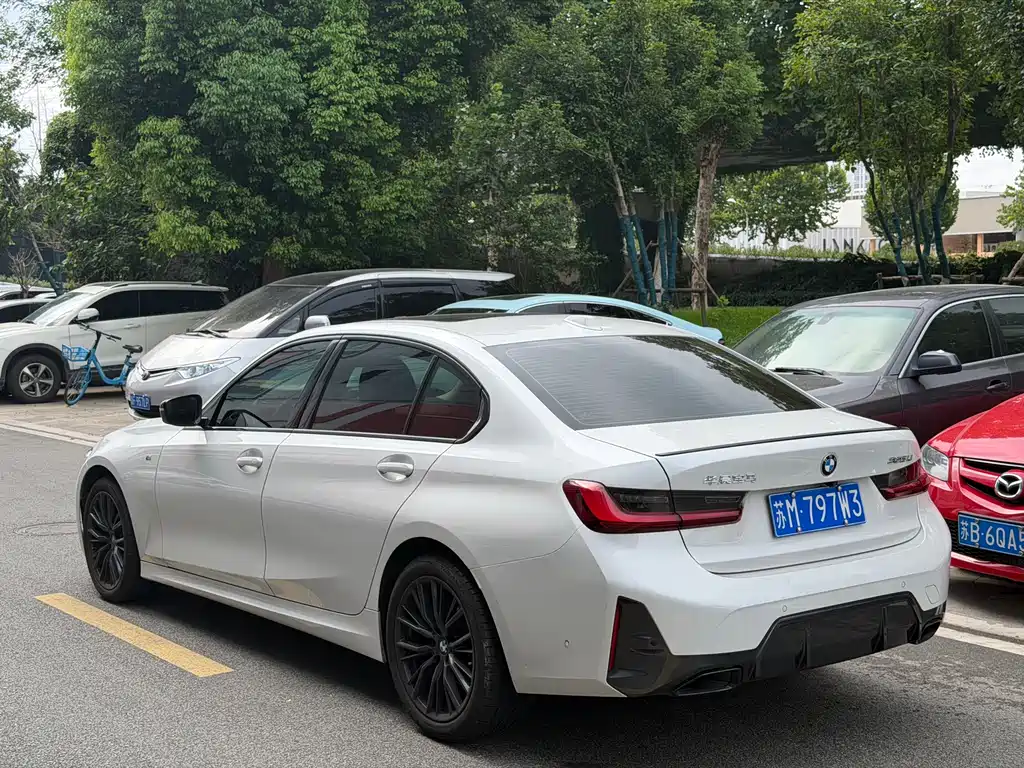 BMW 3 Series 2024