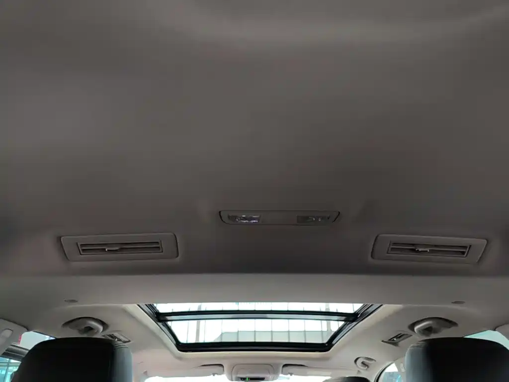 Buick Enclave 2023 — фото 18