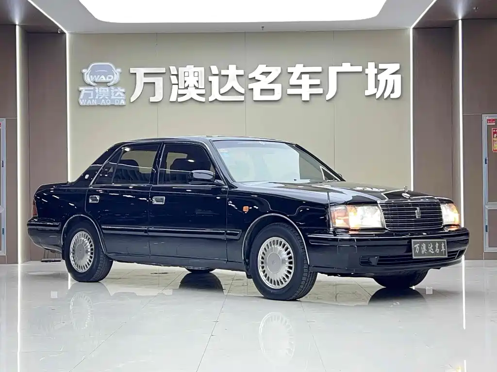 Toyota Crown 2001 — фото 3