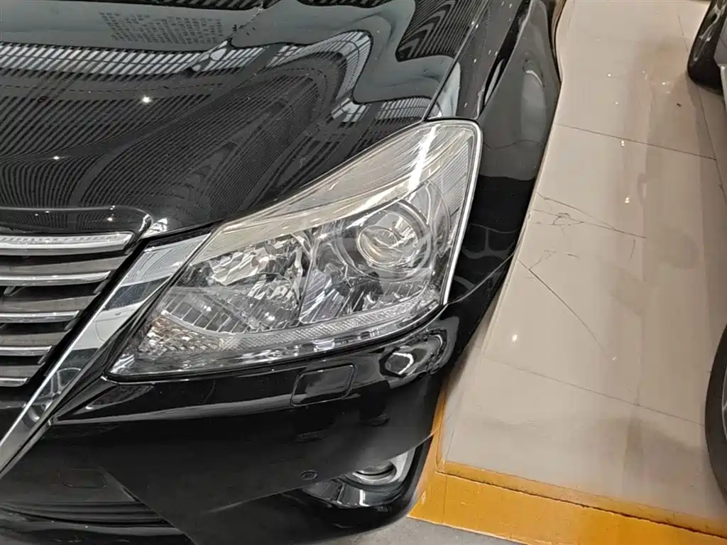 Toyota Crown 2014 — фото 24