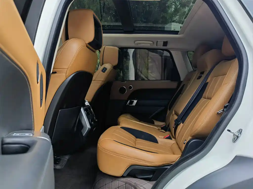 Land Rover Range Rover Sport 2018 — фото 16
