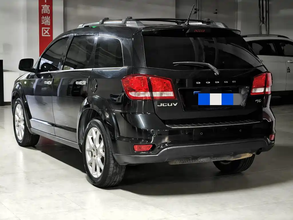 Dodge Journey 2014 — фото 4