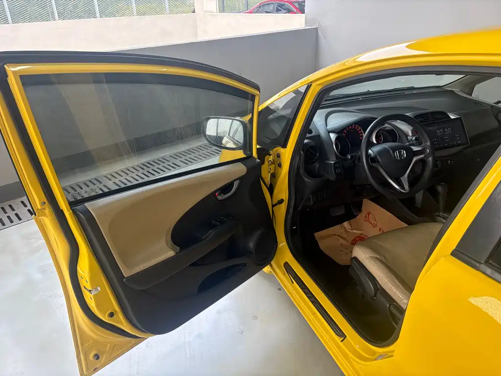 Honda Fit 2008 — фото 10