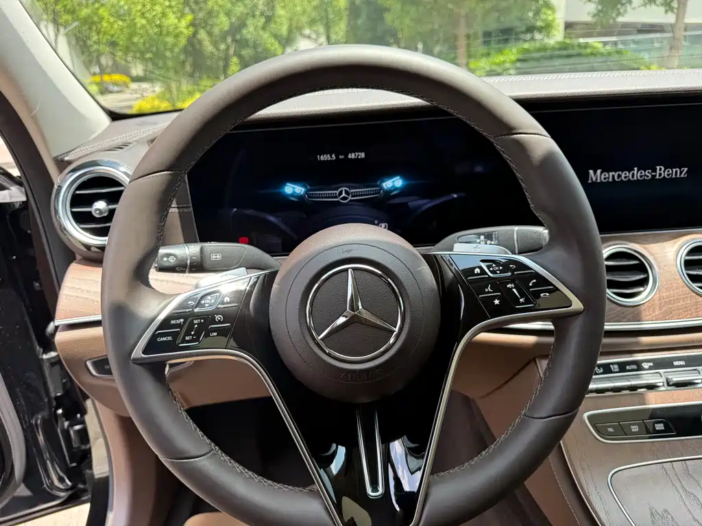 Mercedes-Benz E-Class 2022 — фото 24