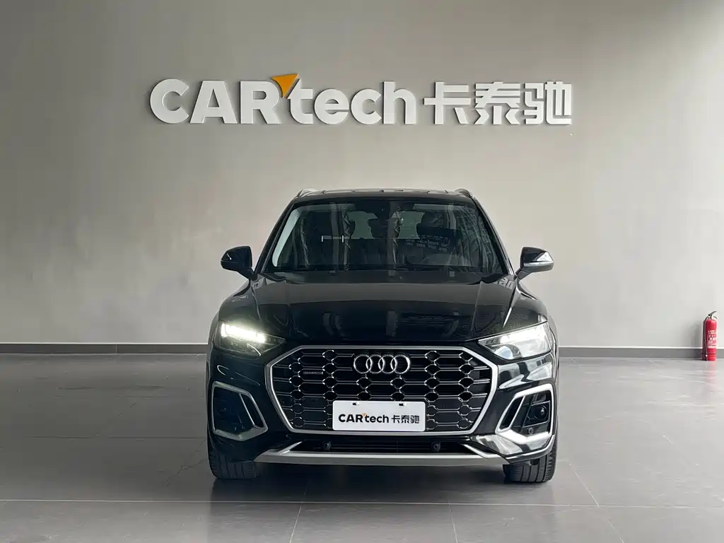 Audi Q5L 2023 — фото 2