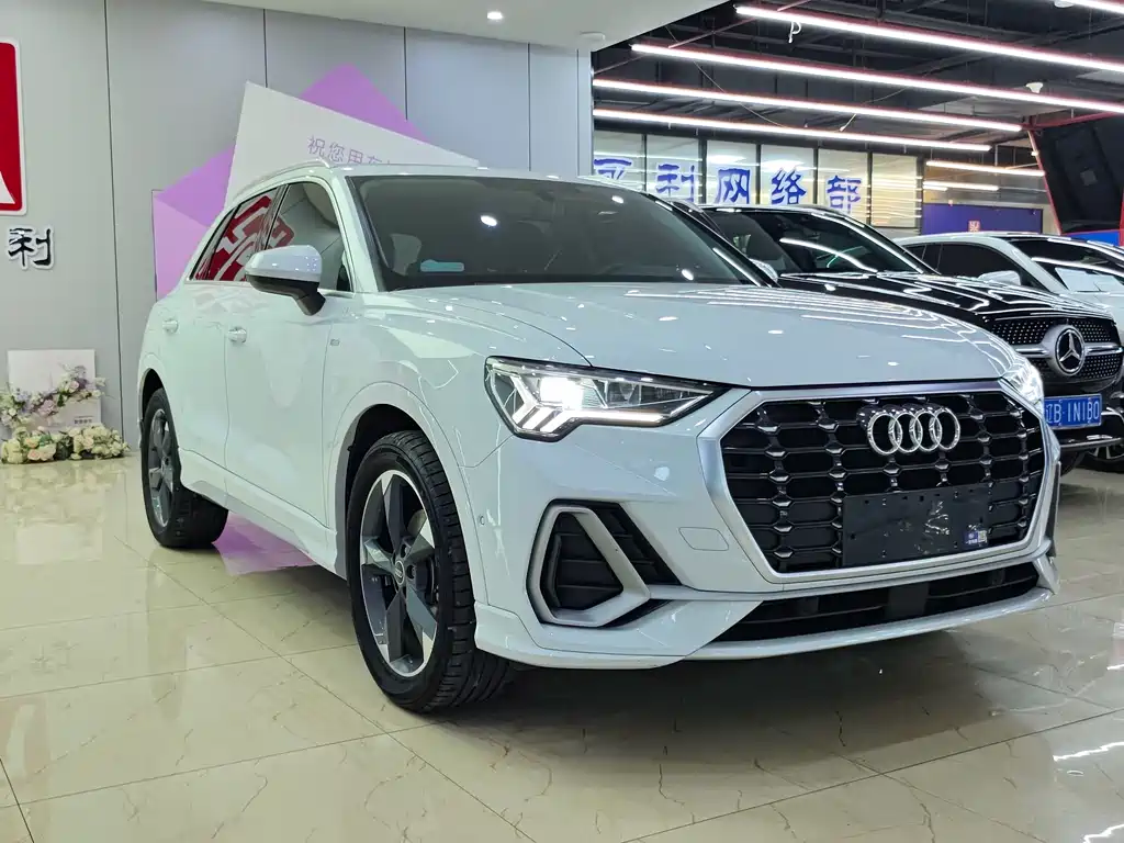 Audi Q3 2022