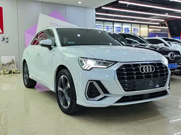 Audi Q3 2022