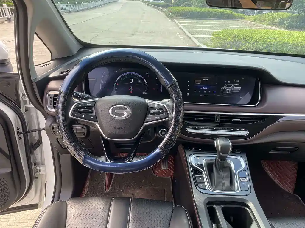 GAC Trumpchi M6 2022 — фото 11