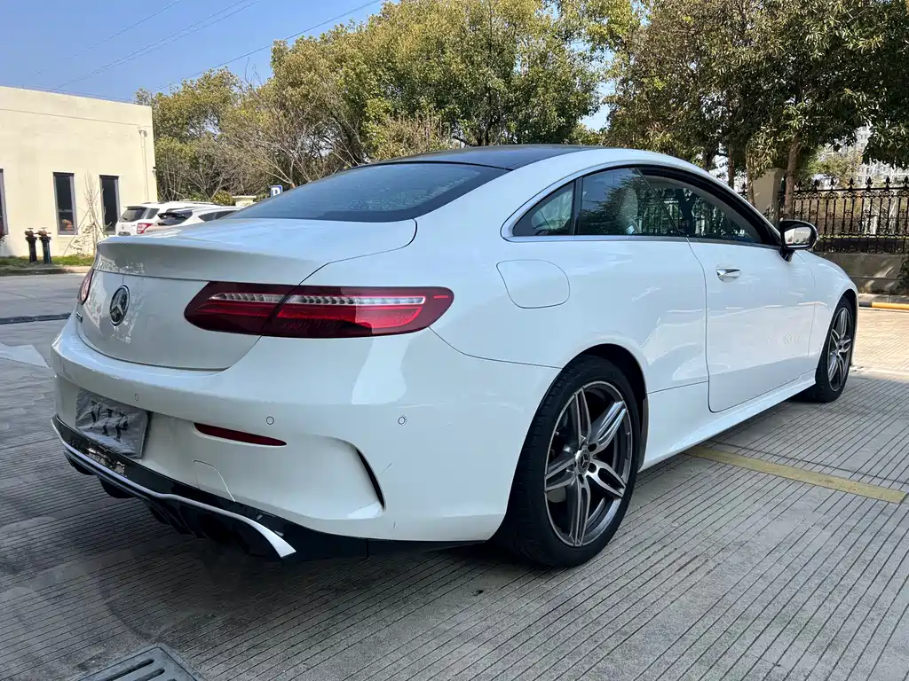Mercedes-Benz E-Class 2020 — фото 20