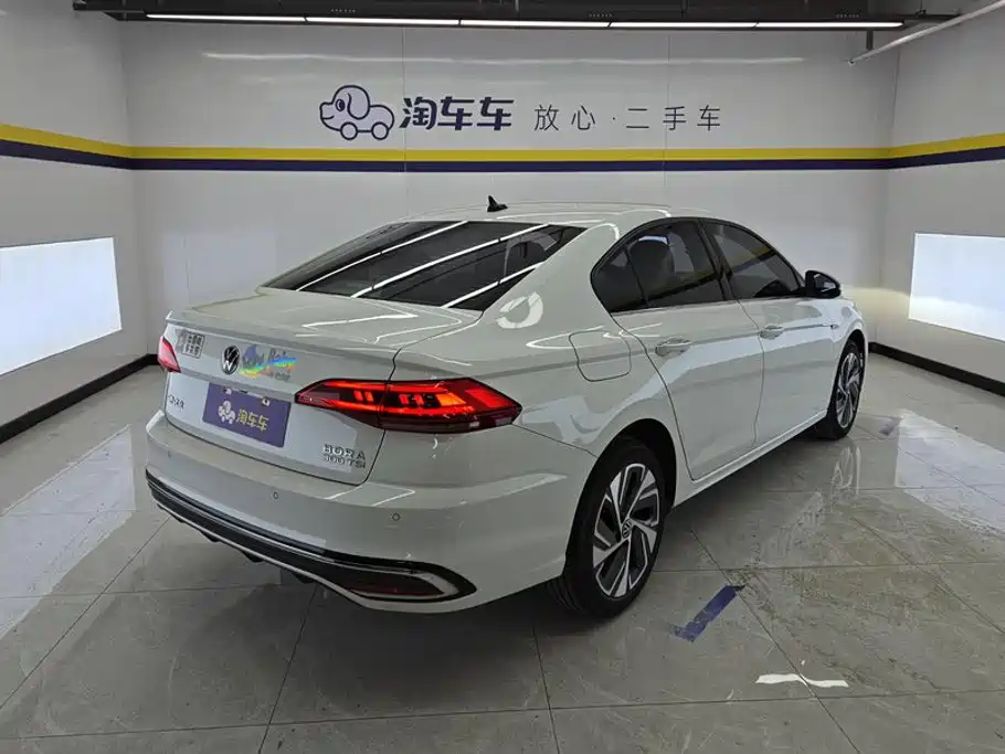 Volkswagen Bora 2023