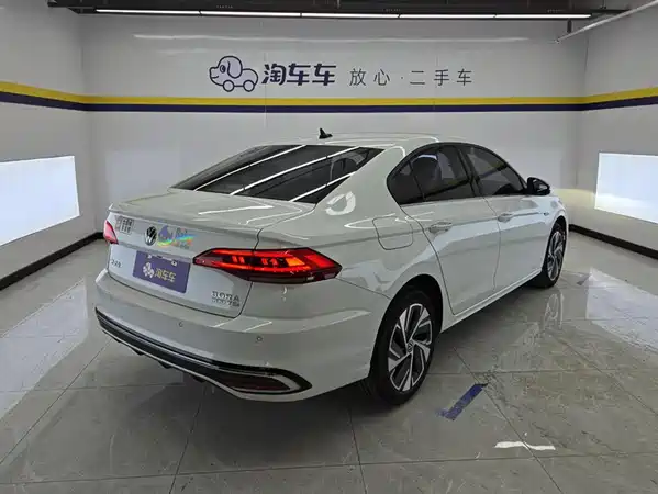 Volkswagen Bora 2023