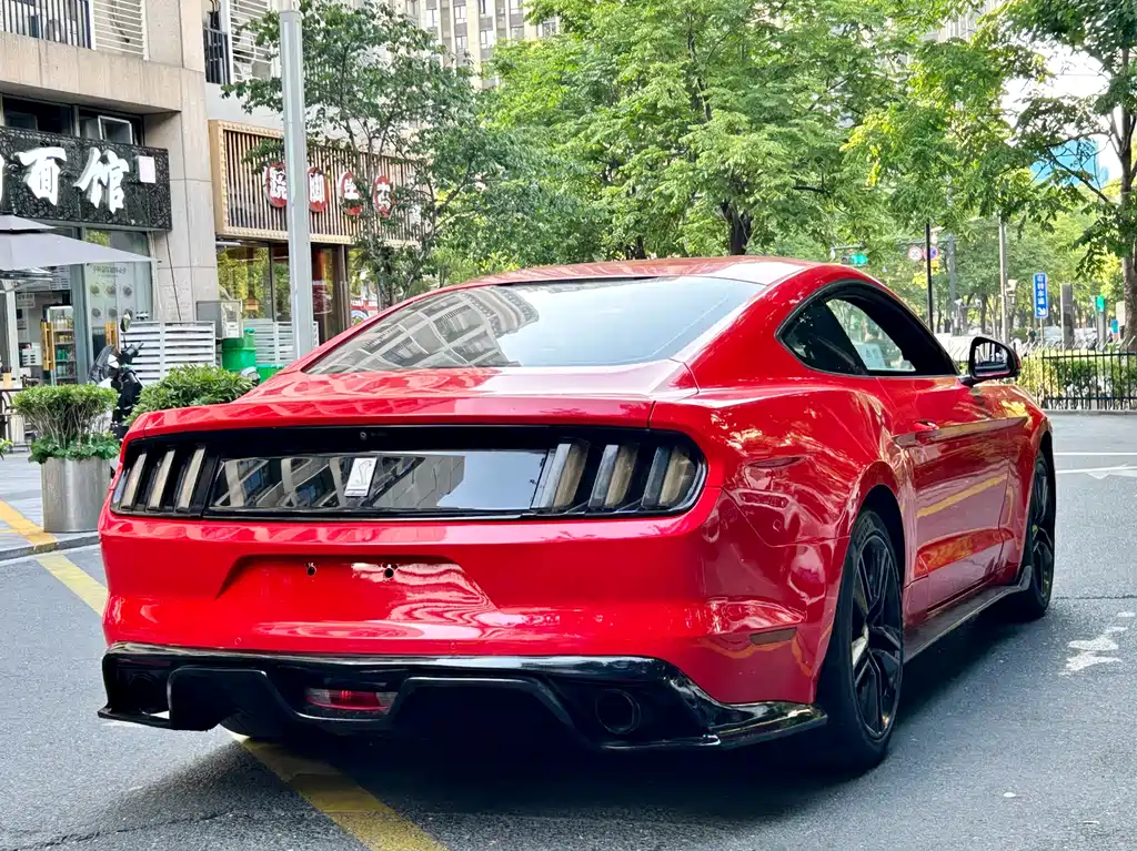 Ford Mustang 2015 — фото 4