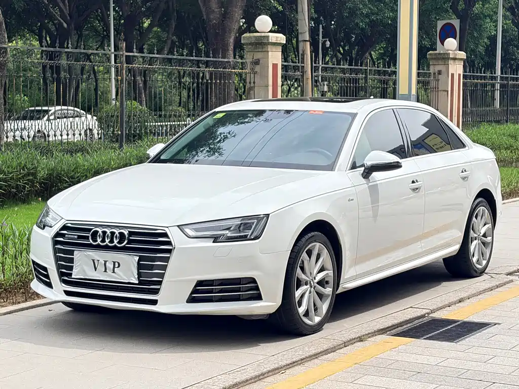 Audi A4L 2016