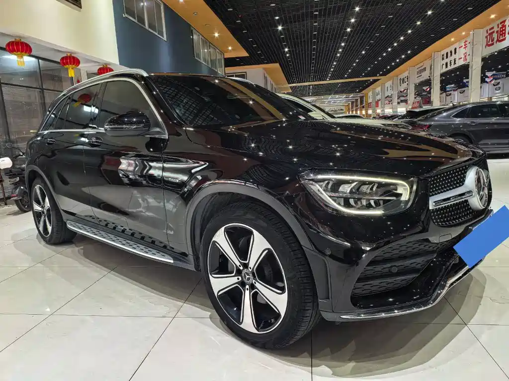 Mercedes-Benz GLC 2023