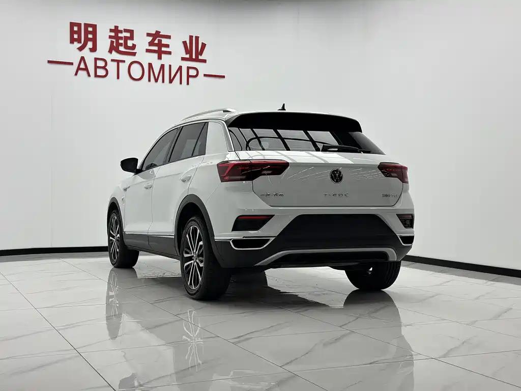 Volkswagen T-Roc 2023 — фото 8
