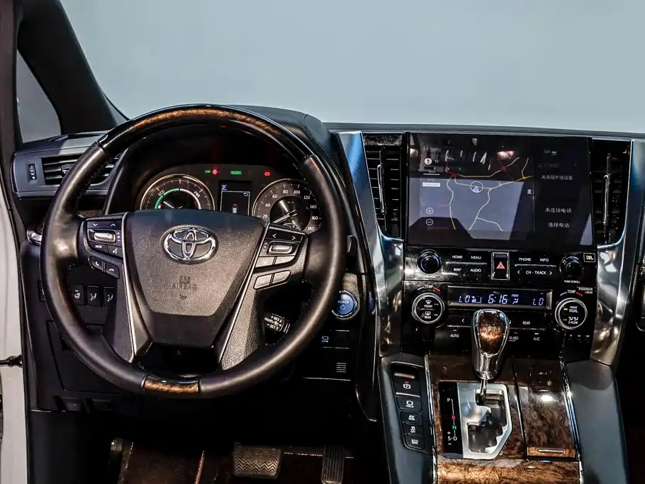 Toyota Vellfire 2021 — фото 28