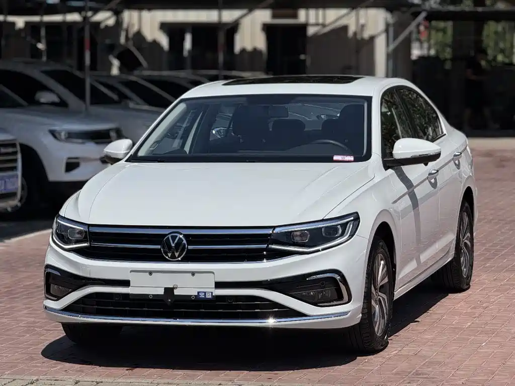 Volkswagen Bora 2023